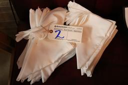 White cloth napkins