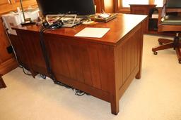 Stickley 28" x 54" Kneehole double pedestal office desk