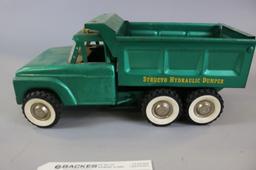 14" Structo green hydraulic dump truck