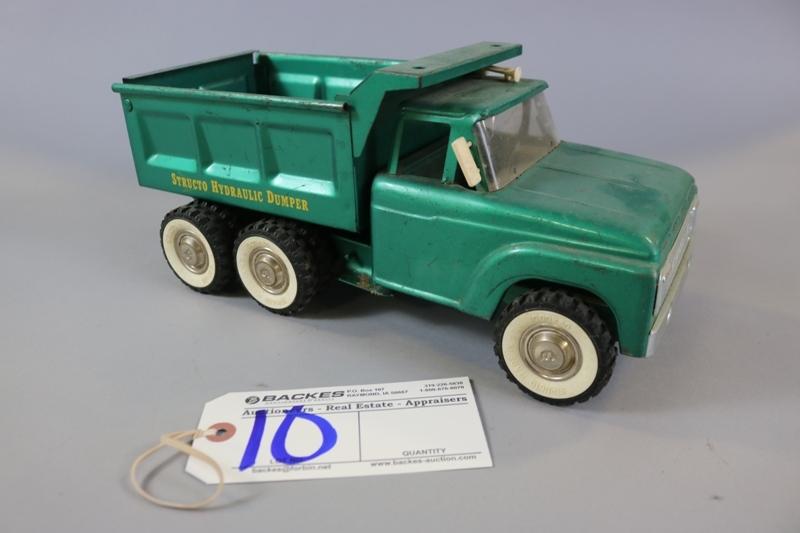 14" Structo green hydraulic dump truck