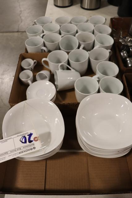 All to go - white bowls and mugs