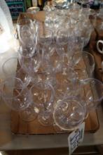 Box flat to go - Plastic stemmed wine glasses