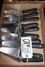 Times 10 - black handled pizza spatulas