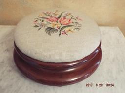 Round needlepoint foot rest