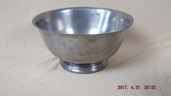 Group of miscellaneous pewter