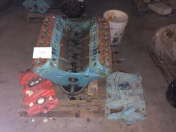 Pallet of engine and intake manifolds