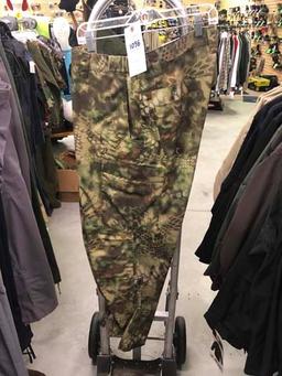 Vertx 50% Nylon 50% Cotton Pants, Size 38x30, Green Brown Camo