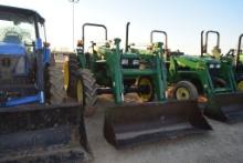 JD 5520 4WD ROPS W/ LDR AND BUCKET WEAK ENGINE