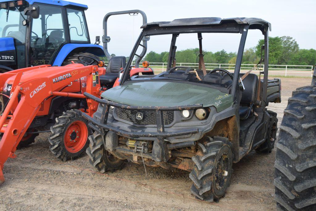 JD XUV825 SIDE BY SIDE NO TITLE