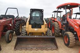 CATERPILLAR 272D2 SKID STEER