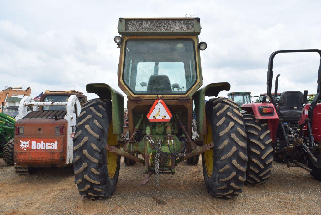 JD 4320 2WD C/A W/ LDR AND BUCKET