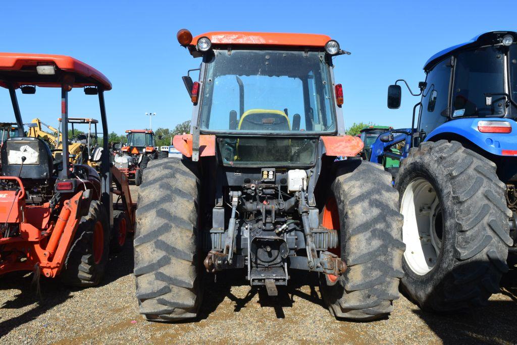 KUBOTA M8200 C/A 4WD W/ LDR BUCKET