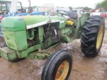 JD 2240 OPEN 2WD SALVAGE