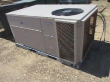 LENNOX 34000 BTU HEAT AND AIR UNIT