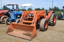 KUBOTA M6060 4WD W/ LDR BUCKET