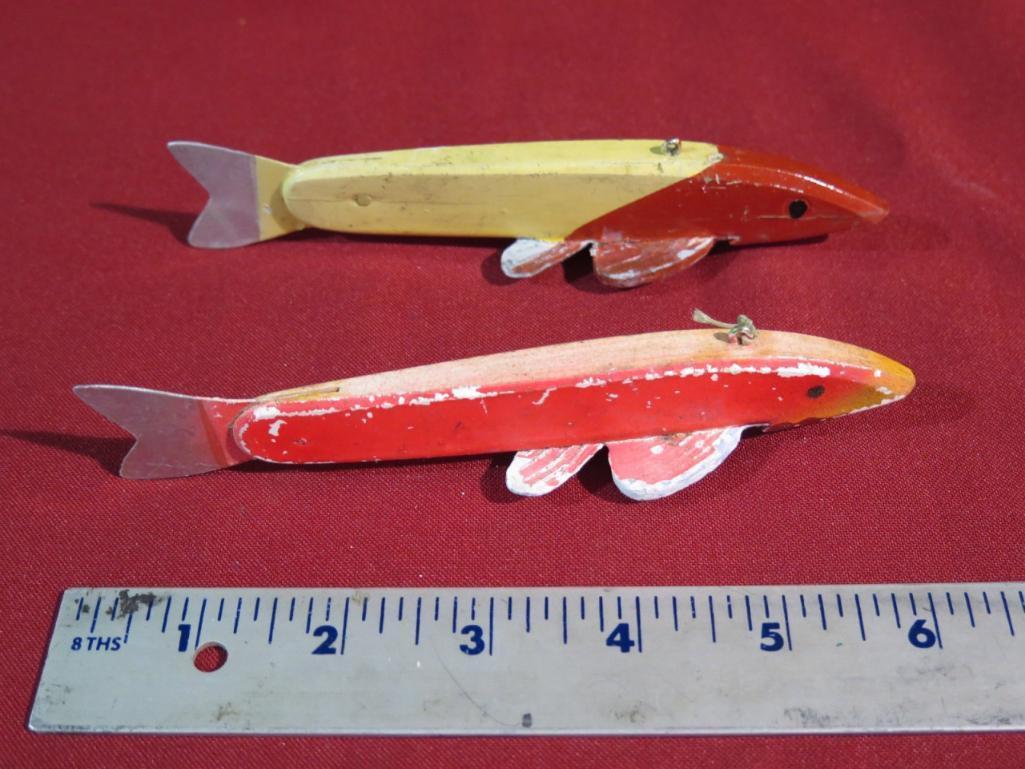 (2) Randall spearing decoys - Red/White & Pink, tag#5564