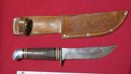 Schrade-Walden 147 8.5" knife w/leather sheath & Western 8" knife w/leather