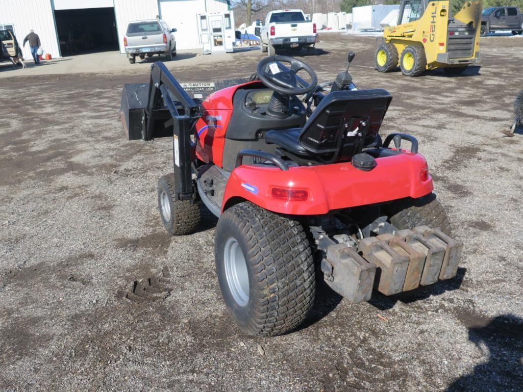 Simplicity legacy with 4' loader, 60" deck and 60" broom, weights, 977hrs,