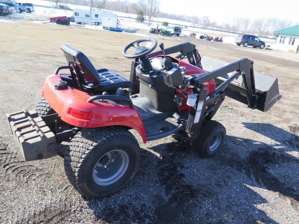 Simplicity legacy with 4' loader, 60" deck and 60" broom, weights, 977hrs,