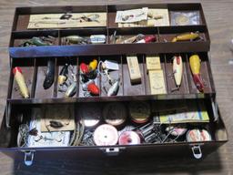 Vintage outing tackle box w/fishing lures & tackle - Heddon, LeMaster & Sch