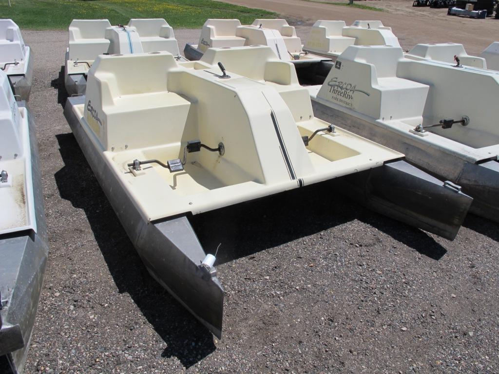 Ercoa 11 1/2' paddle boat - No Registration, tag#7447