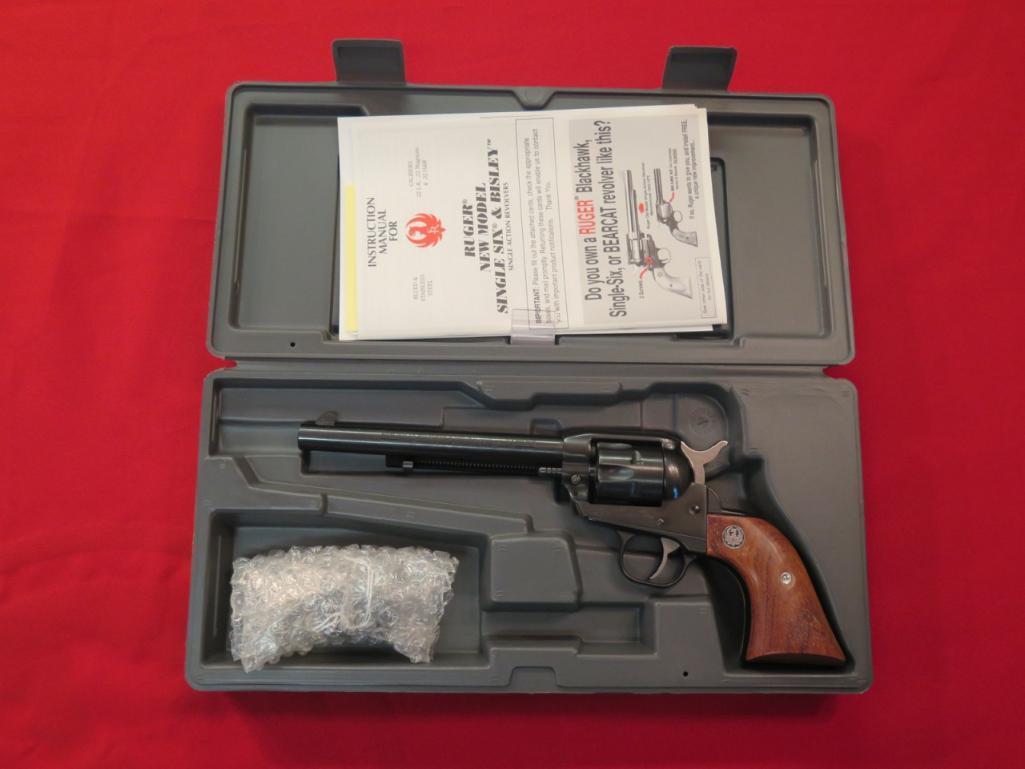 Ruger New Model Single Six Revolver Model# 00646, .22 and .22 Mag combo, li