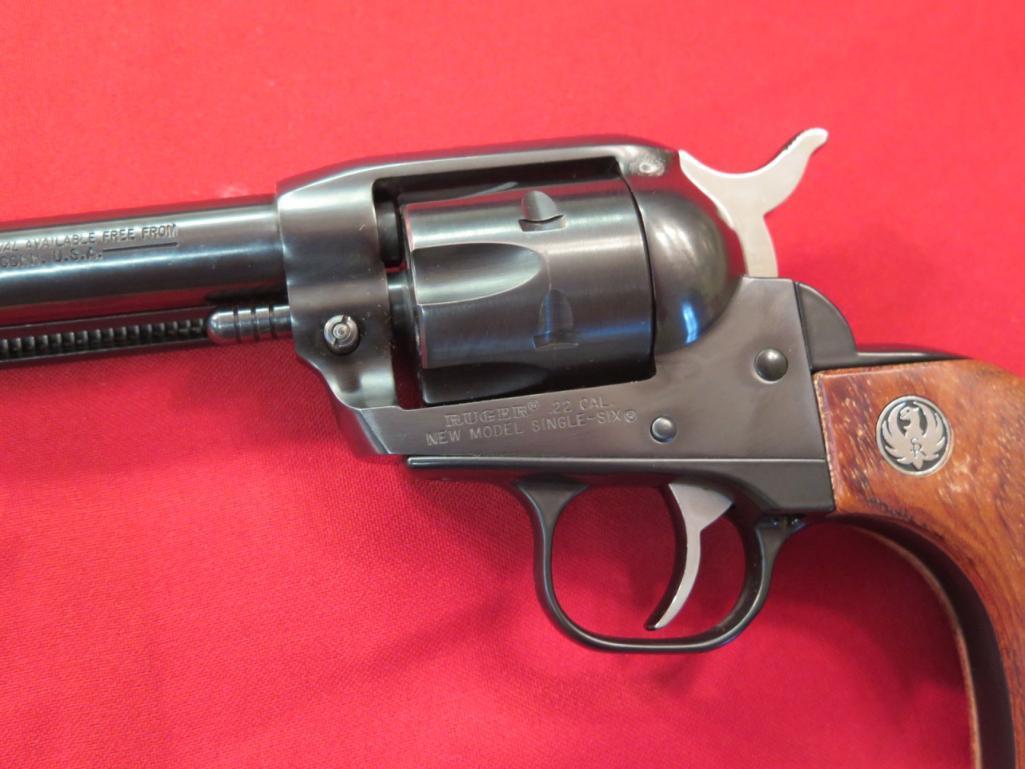 Ruger New Model Single Six Revolver Model# 00646, .22 and .22 Mag combo, li