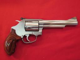 Smith & Wesson model 60-18 .357mag 6 shot revolver, 5" barrel, stainless, l