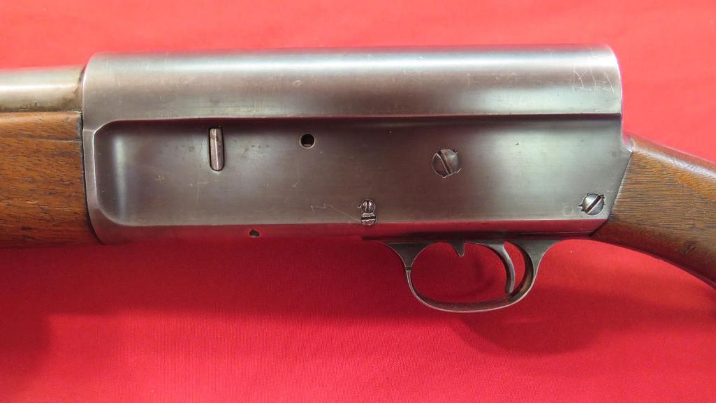 Remington 12ga, semi auto, 2 3/4" barrel, tag#1156