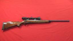 Remington 700 7mm mag bolt, Bausch & Lomb 3x9 scope, fired little, only abo