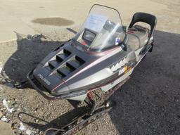 1990 Polaris Indy Trail 500, fuel pump doesn't work, 1401 miles -SELLING AS