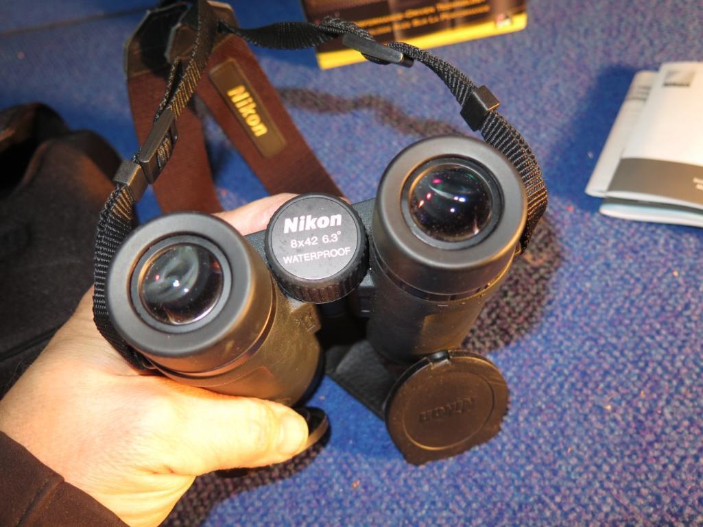 Nikon Monarch No. 5 8x42 binoculars, tag#3920