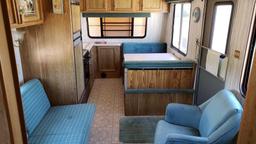 1990 Fleetwood Terry RX Resort 32' camper, tandem axle, A/C, furnace, outdo