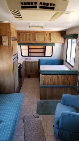 1990 Fleetwood Terry RX Resort 32' camper, tandem axle, A/C, furnace, outdo