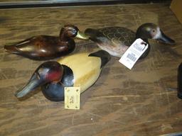 WT Mason pair of 2nd generation full size glass eye canvasback decoys & oth