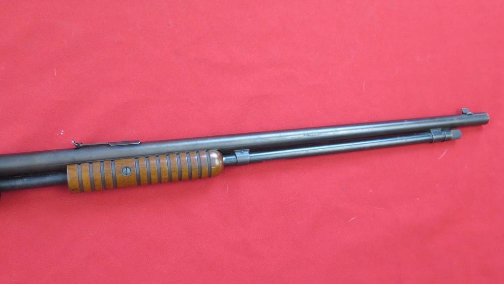 Winchester 1906 .22 s,l,lr pump rifle, tag#1232