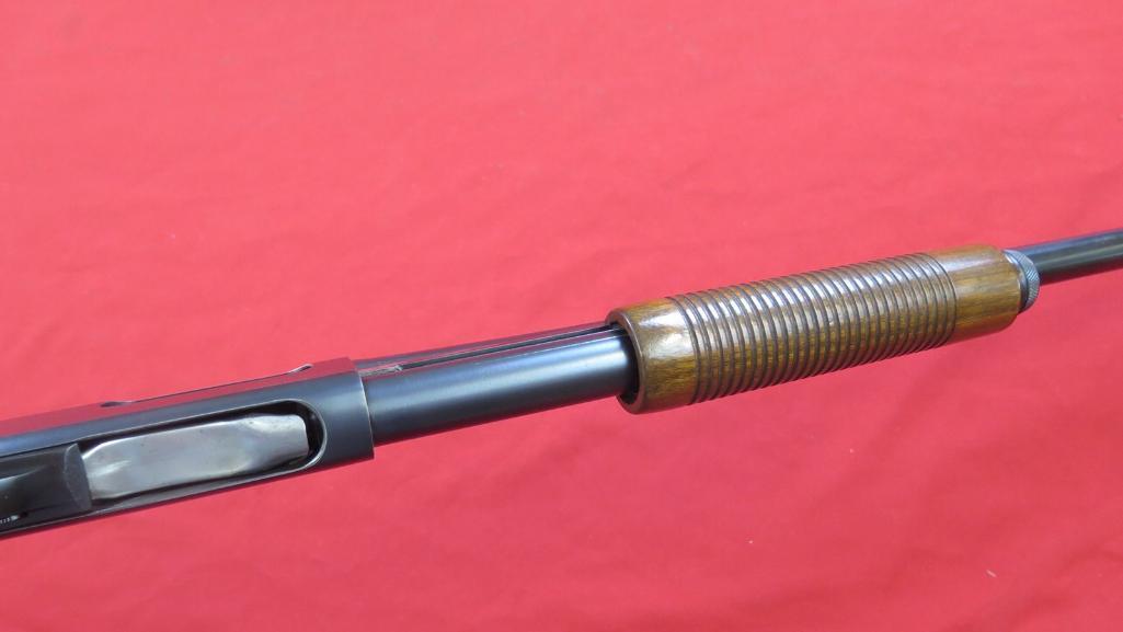 Remington Model 870 12ga Pump action 2 3/4" 28" Plain barrel (Modified) , t