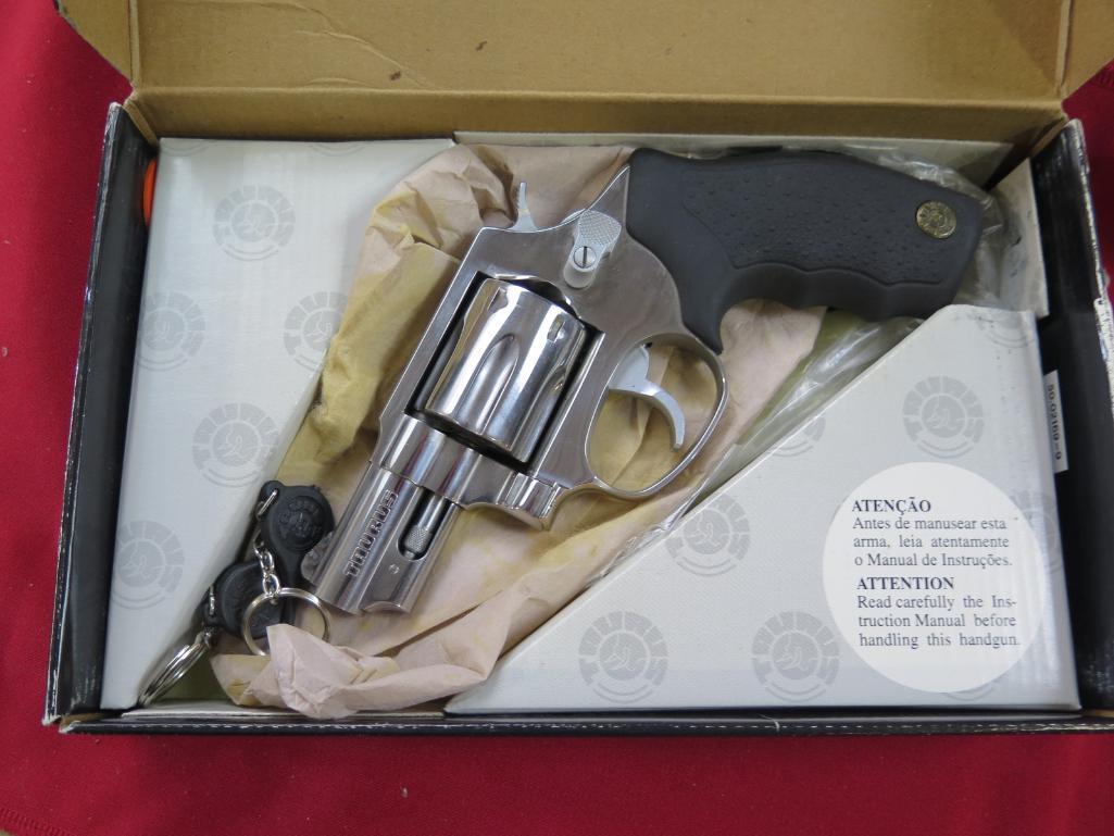 Taurus M731 .32H&R mag, stainless, ported, 6 shot, in factory box with keys