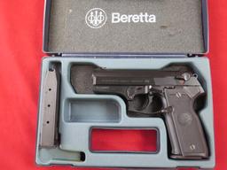 Beretta 8000 Cougar F 9mm semi auto pistol with 2 mags in factory hard case