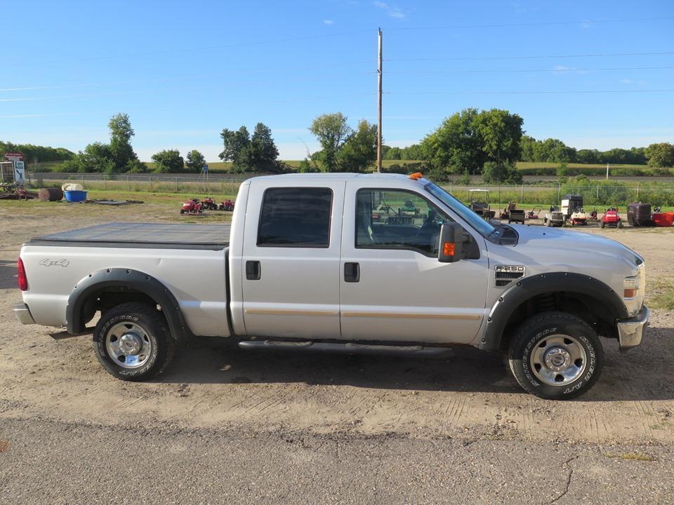 2008 Ford F250 Super Duty Triton V10 6.7L Gas. Runs Great! Approximately 26