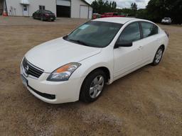 2008 Nissan Altima 2.5S 4 door sedan, runs, drives, Good AC & Heater, 268,1