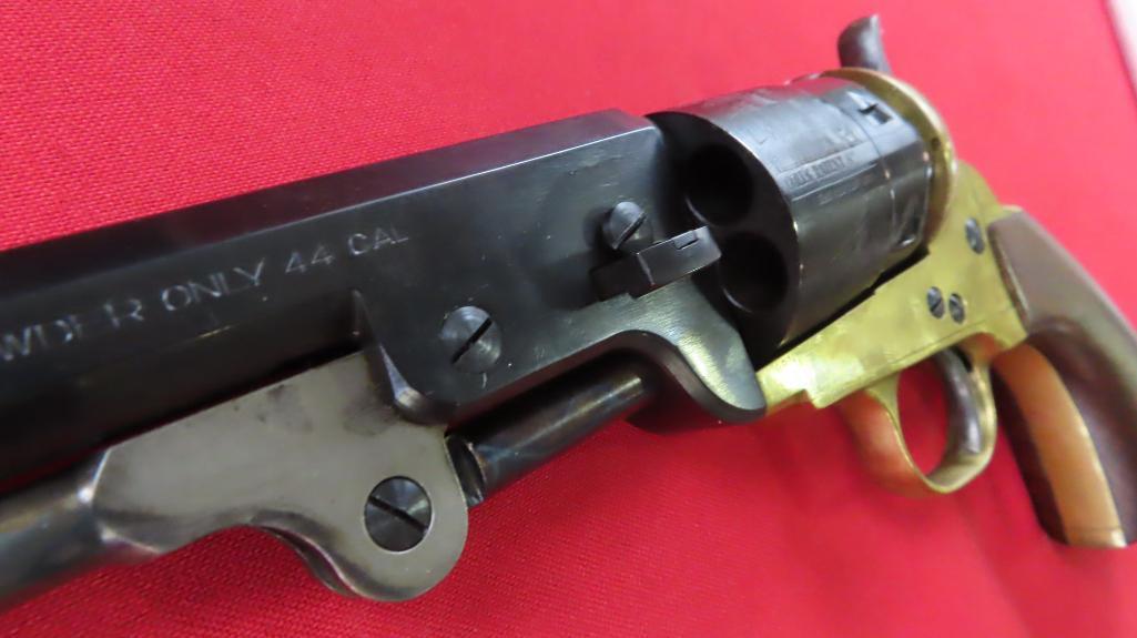 Traditions .44Blackpowder recolver, 1851 Colt Navy, brass receiver with box