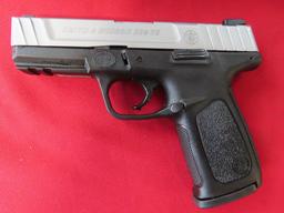 Smith & Wesson SD9 VE 9mm pistol, extra mag.~4047