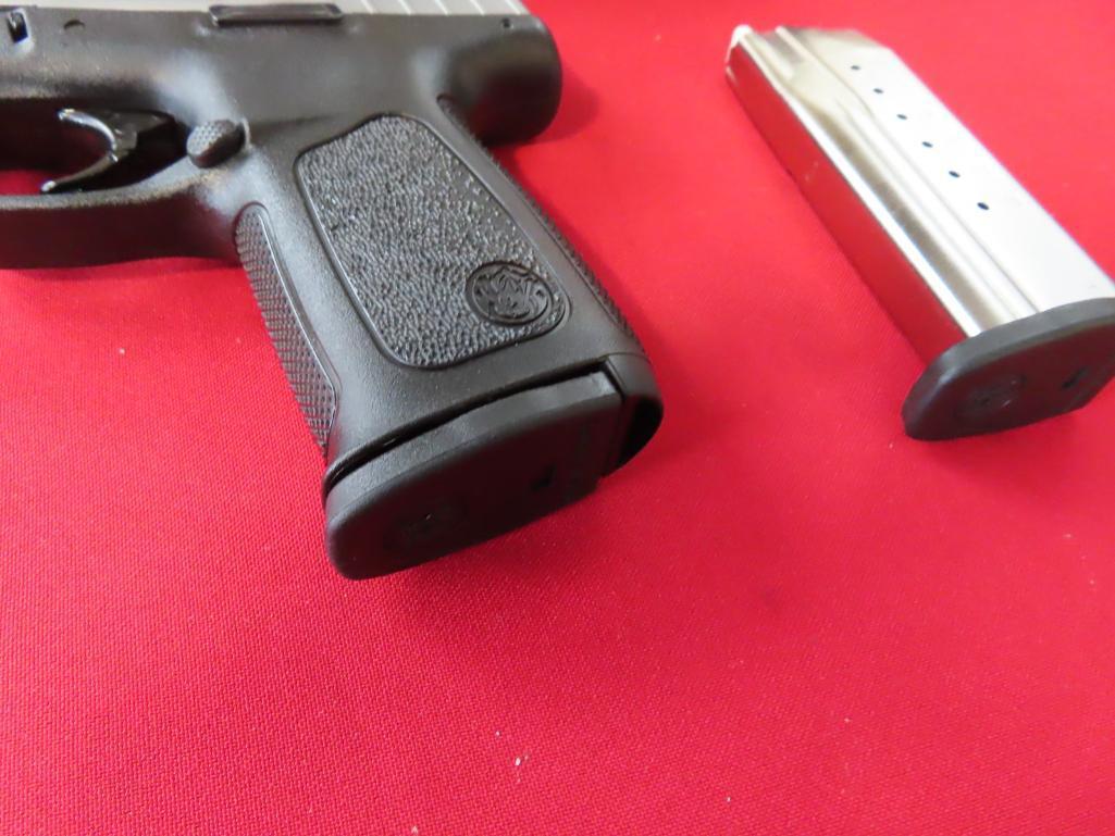 Smith & Wesson SD9 VE 9mm pistol, extra mag.~4047