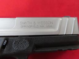 Smith & Wesson SD9 VE 9mm pistol, extra mag.~4047