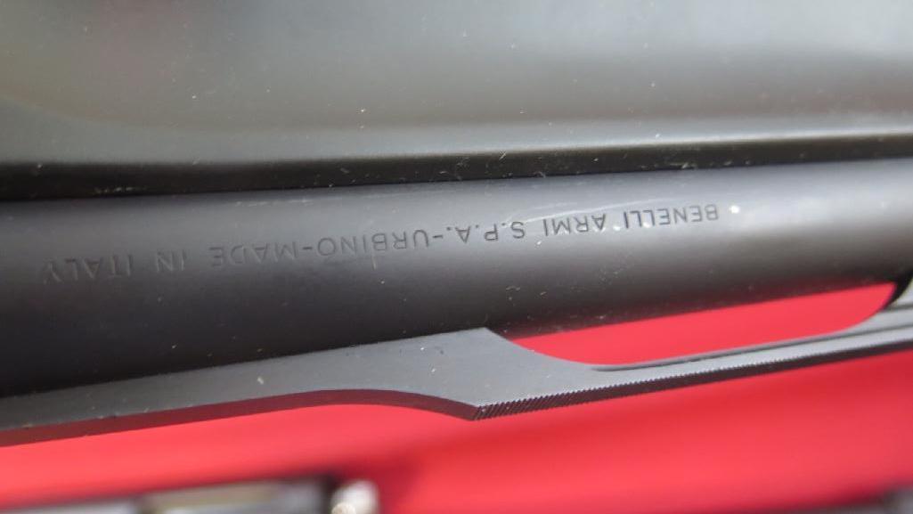 Benelli M2 20ga semi auto shotgun, 26" barrel, 3", extra chokes, like new i