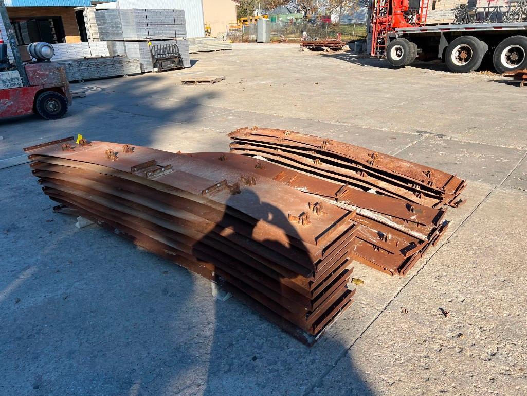 (10) 18" x 10', (11) 12" x 9'6", (9) 8" x 9'6" + Pallet of Misc. 5-Pocket Steel Flex Forms. Located