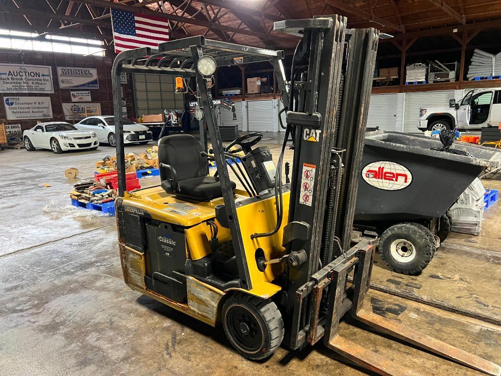 Caterpillar EP16KT Three Wheel Electric Forklift, Hours 3940.7, Serial #ETB4B01714. Located in Mt.