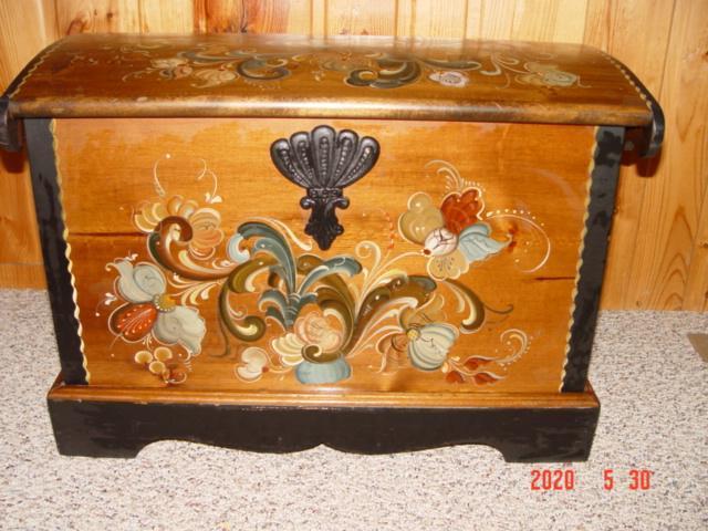 1985 Wooden Chest with Rosemalling