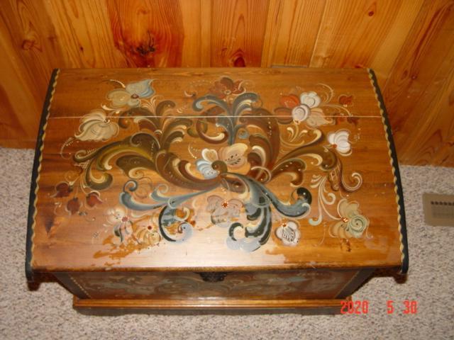 1985 Wooden Chest with Rosemalling